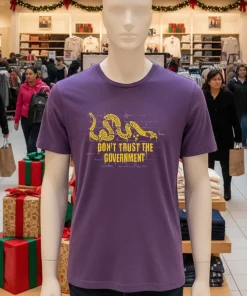 Gadsden Don T Trust The Government   Purple T Shirt