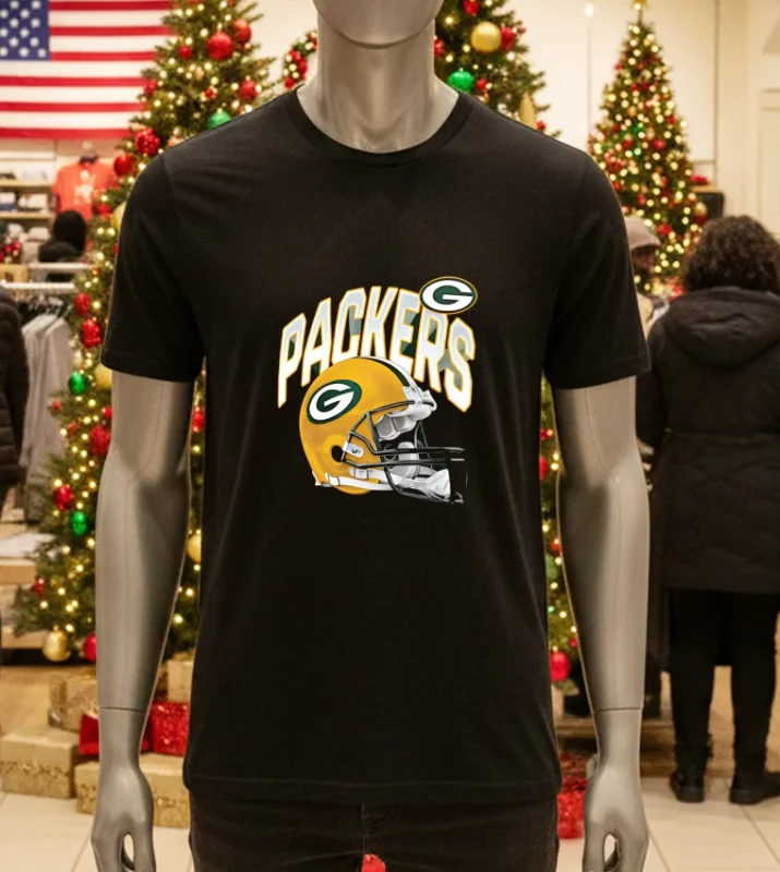 Green Bay Packers Logo And Helmet   Black T Shirt
